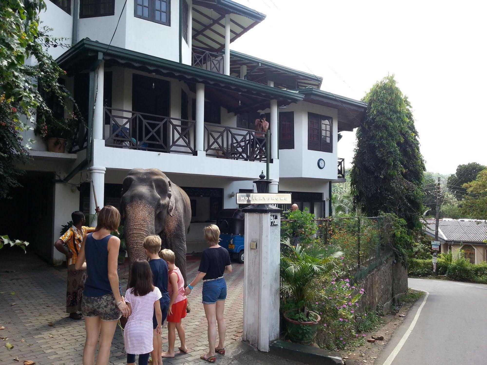 Kandy Holiday Home Exteriör bild